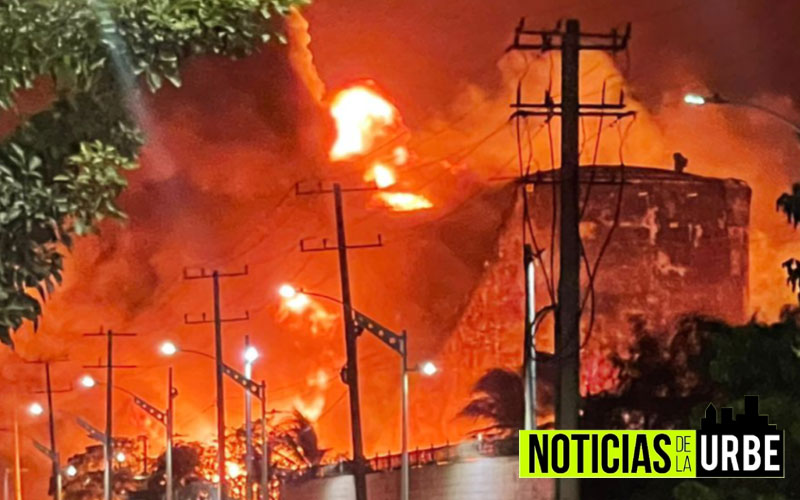 Barranquilla sigue enfrentándose al mega incendio en el puerto.