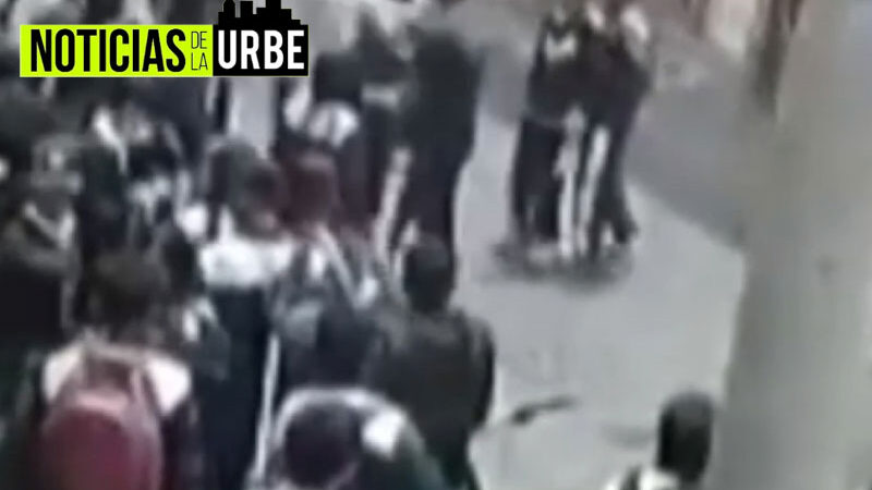 Dos niñas se agarraron a pelear en colegio de Bogotá