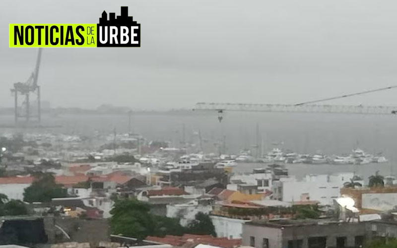 Cartagena amaneció inundada por las fuertes lluvias y  Girón sufre por el desbordamiento del Rio de Oro