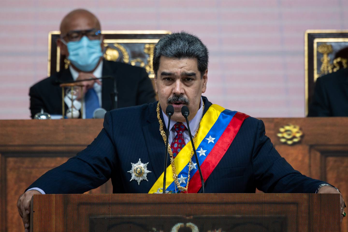 Contraloría de Colombia choca con Maduro por acusaciones de supuesto plan para matarlo