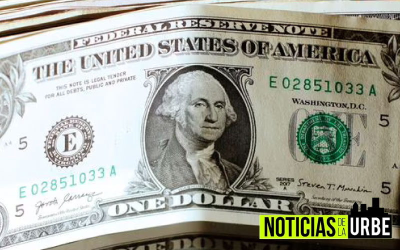 El dólar cierra en 4.853 pesos colombianos