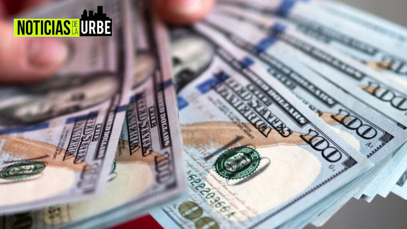 El dólar cierra la semana con un costo de 4,117 pesos