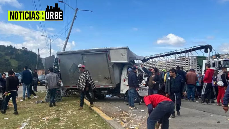 Vía Bogotá-Tunja quedó truncada por un fuerte accidente entre dos camiones