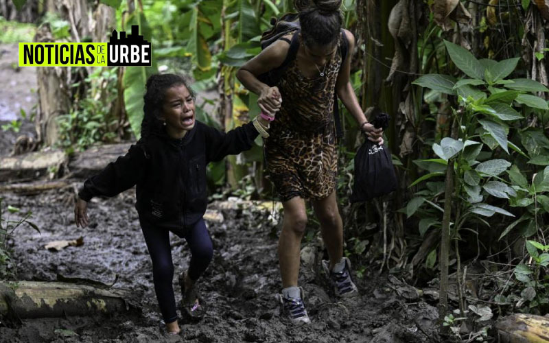 Colombianos que atraviesan la selva del Darién aumentó un 214%